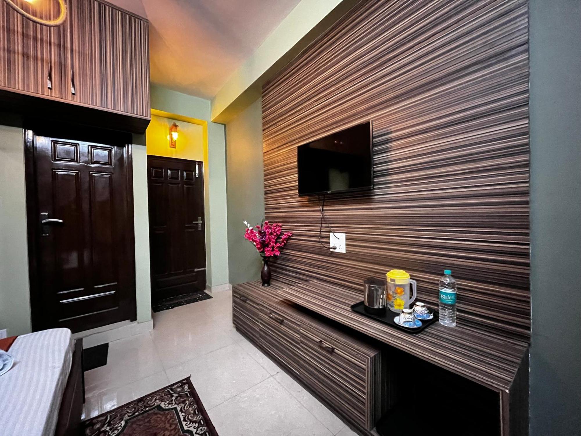 Puri'S Bnb Shimla Ngoại thất bức ảnh